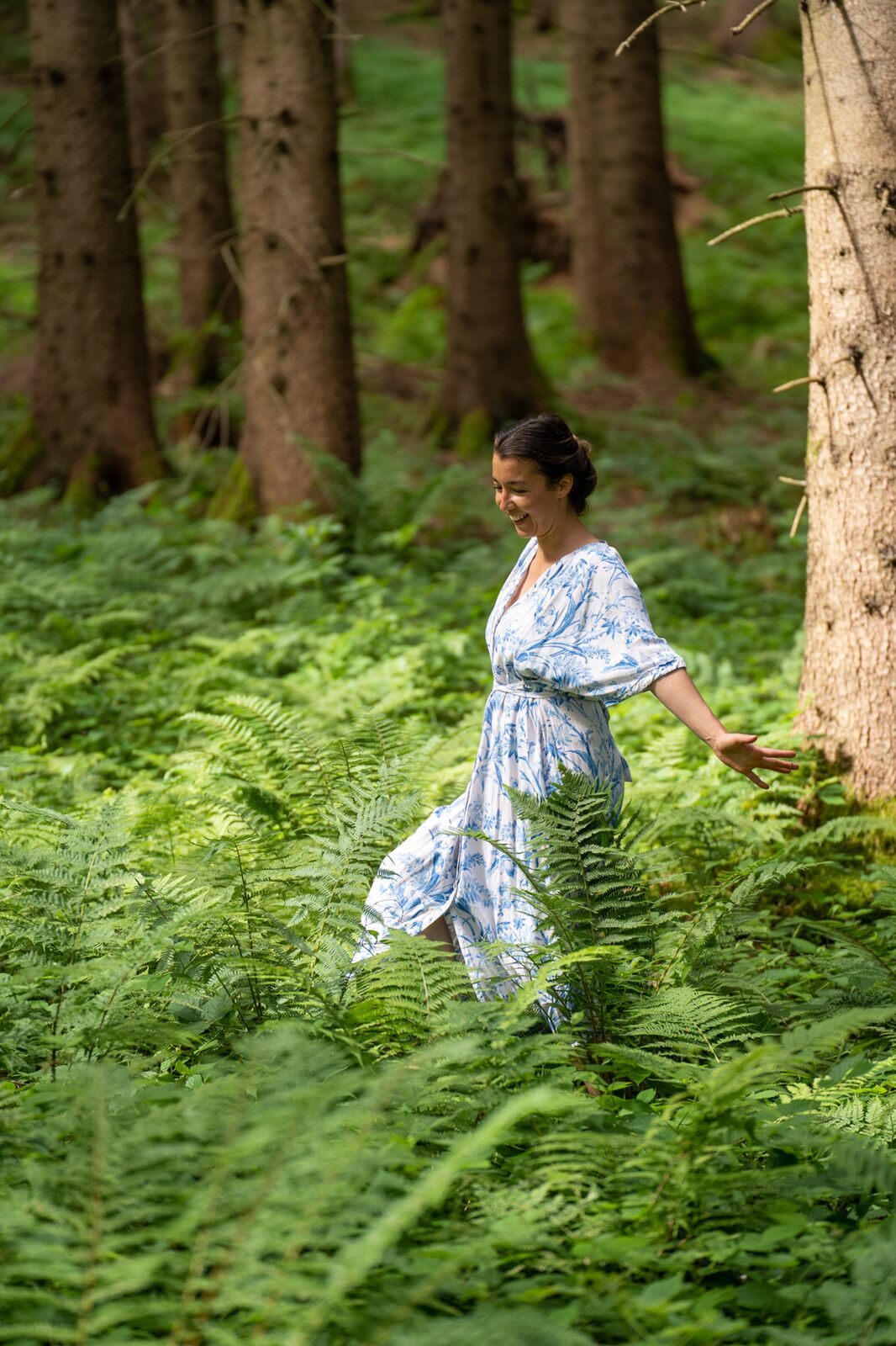 Elisabeth Soltész im Wald